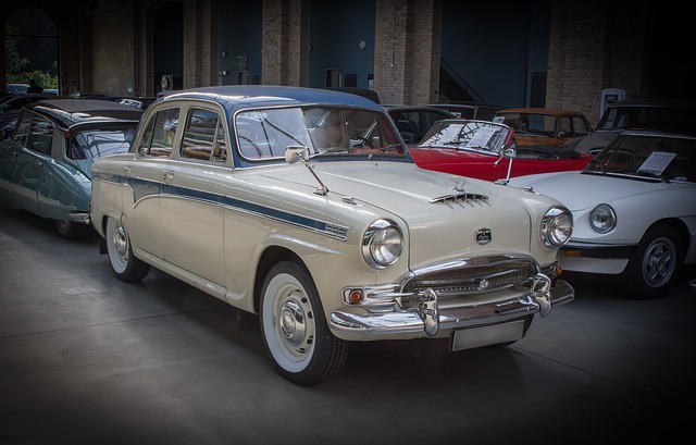 zespół redakcyjny edukacji o wynajmie samochodów, notatki i ikony auta